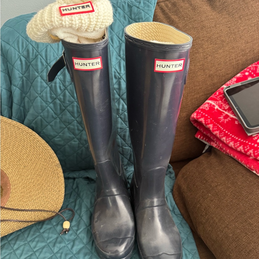 NFS-sold Hunter Original Classic Rain Boots with Liners and Cleaner
